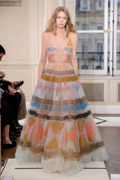 Look 29
